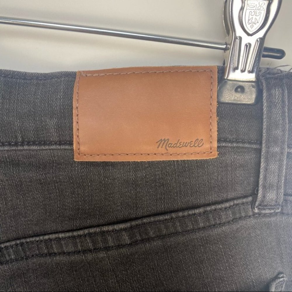 Madewell | 9" Skinny Jeans in Black‎ Sea | H2230 - Picture 2 of 10